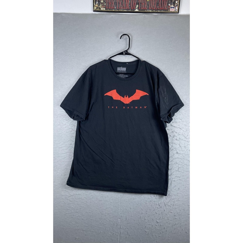 The Batman Shirt Mens‎ 2XL Black Red Bat Logo Graphic Tee T-Shirt Tagless